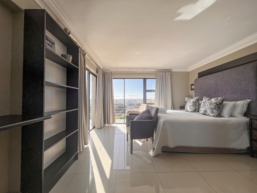 9 Bedroom Property for Sale in Myburgh Park Western Cape